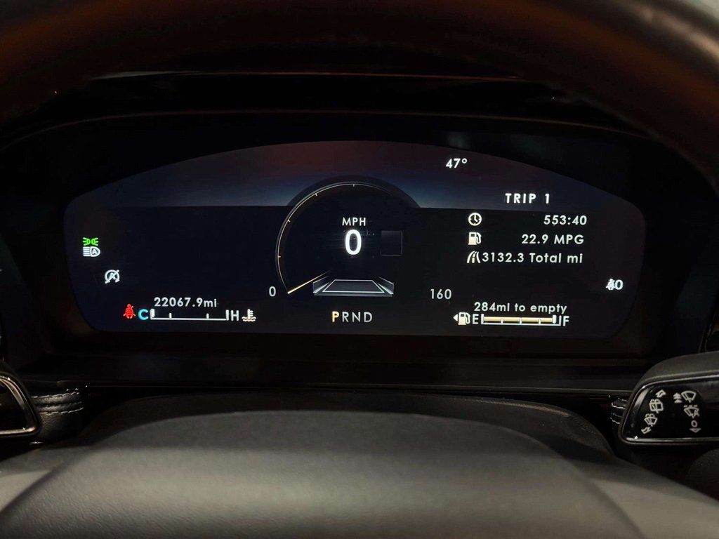 Used 2020 Red Carpet Lincoln Reserve image 24