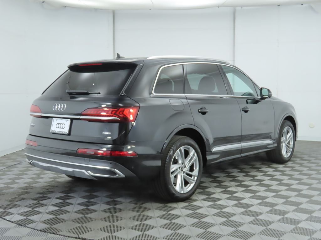 2023 Audi Q7  5