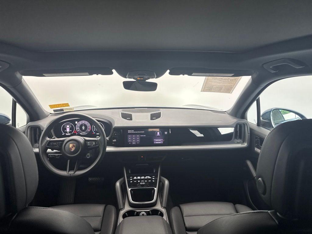 Thumbnail: 2025 Porsche Cayenne - 10