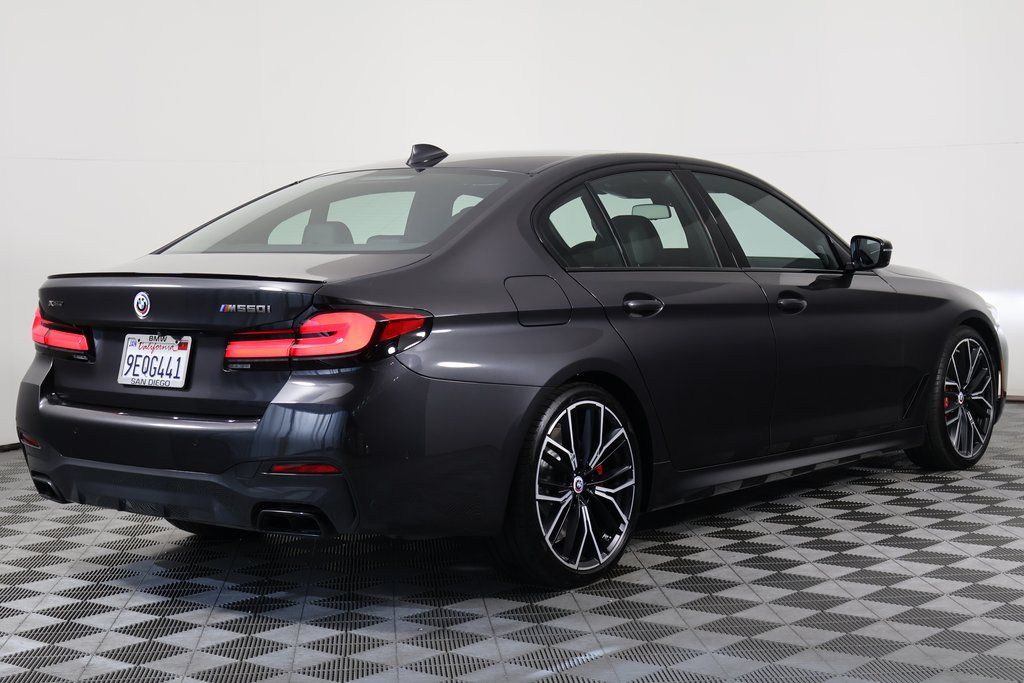 Thumbnail: 2023 BMW 5 Series - 4