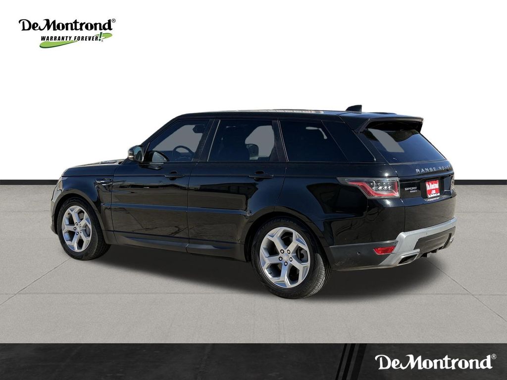 Used 2018 Black Land Rover SE image 7