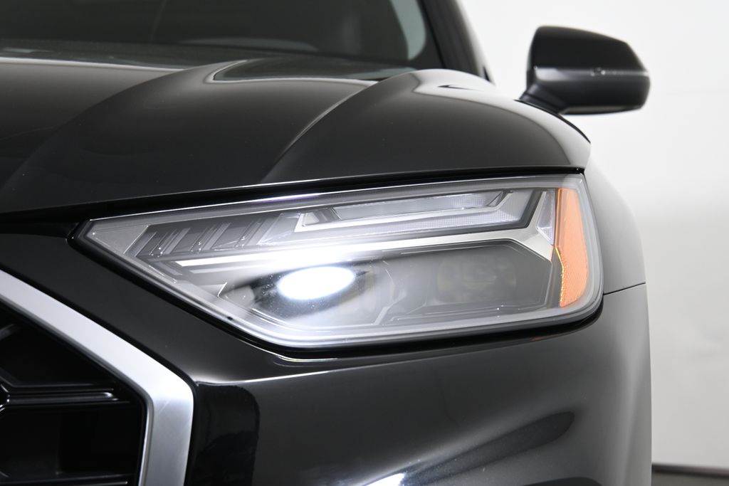 Thumbnail: 2025 Audi Q5 - 10