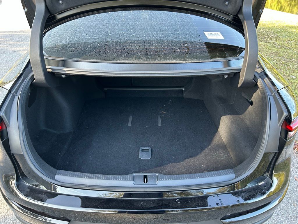 Thumbnail: 2023 Toyota Crown - 10