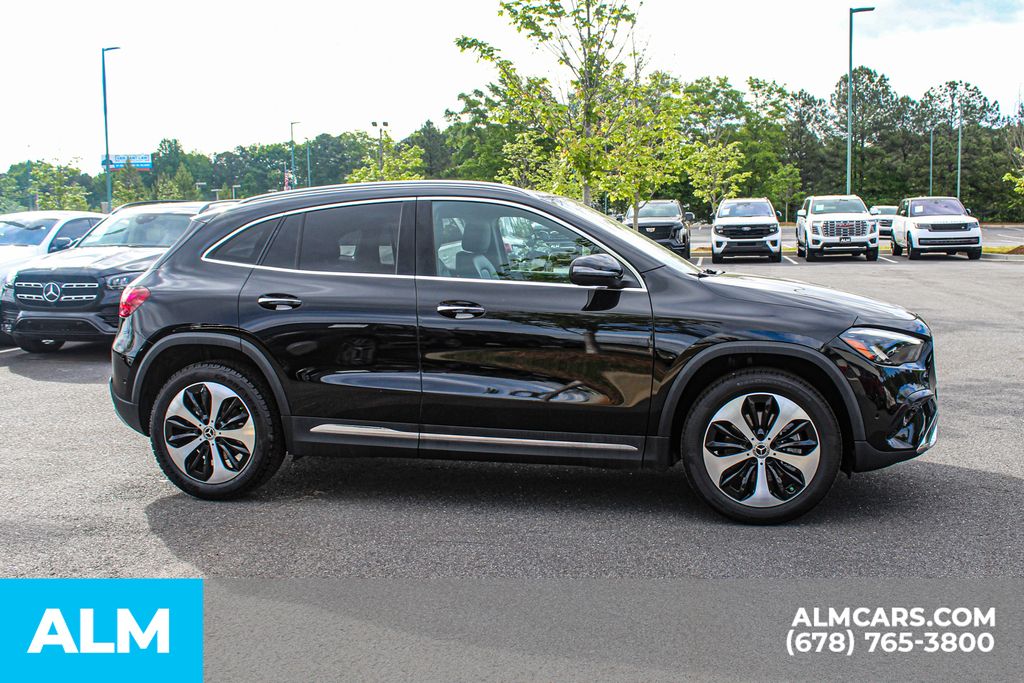 Used 2025 Black Mercedes-Benz GLA 250 image 9