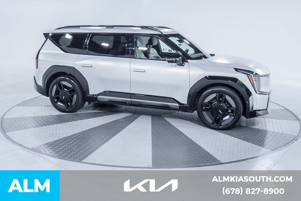 2024 Kia EV9 GT-Line photo 11