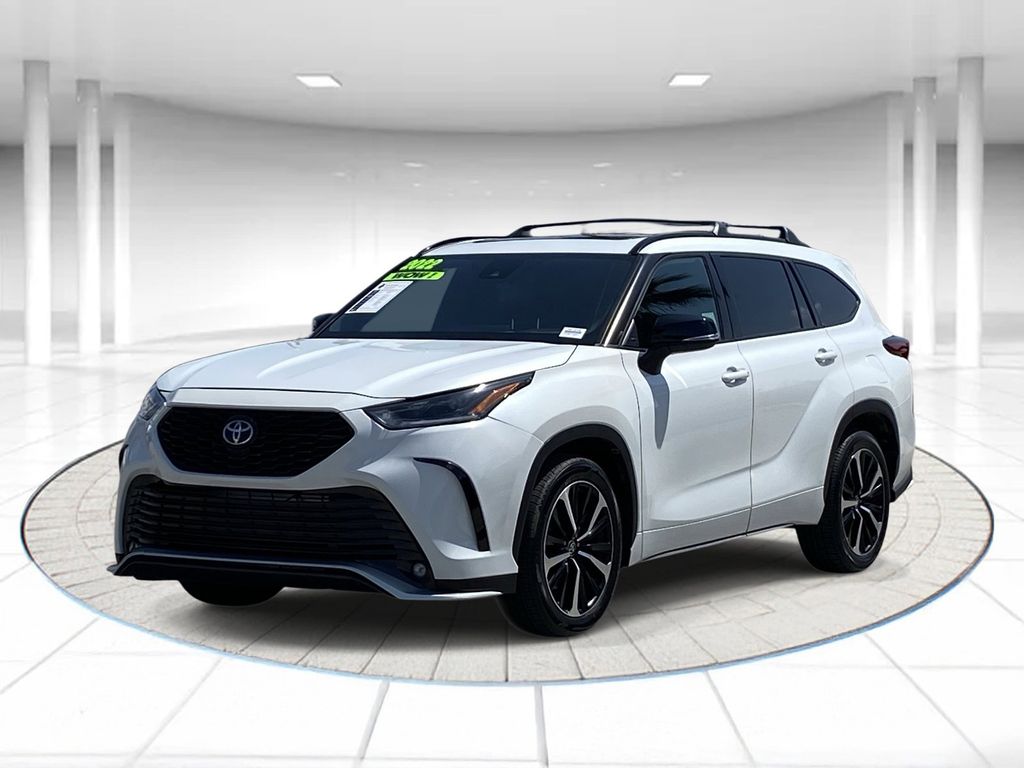 2022 Toyota Highlander XSE