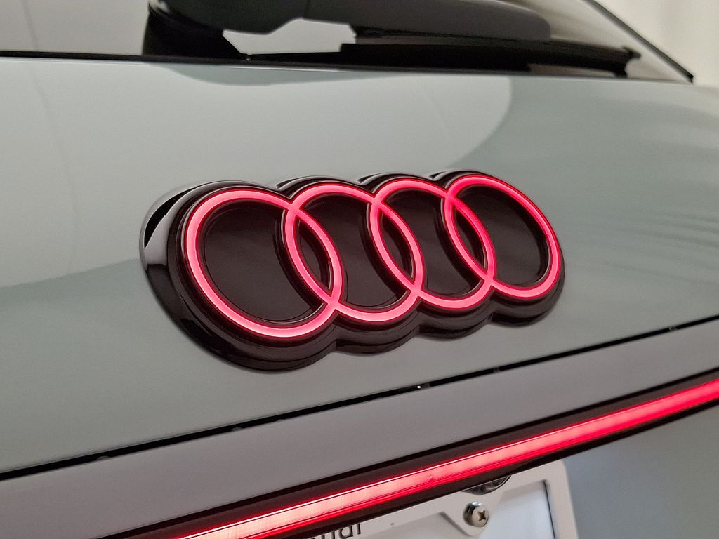 Thumbnail: 2026 Audi Q3 - 20