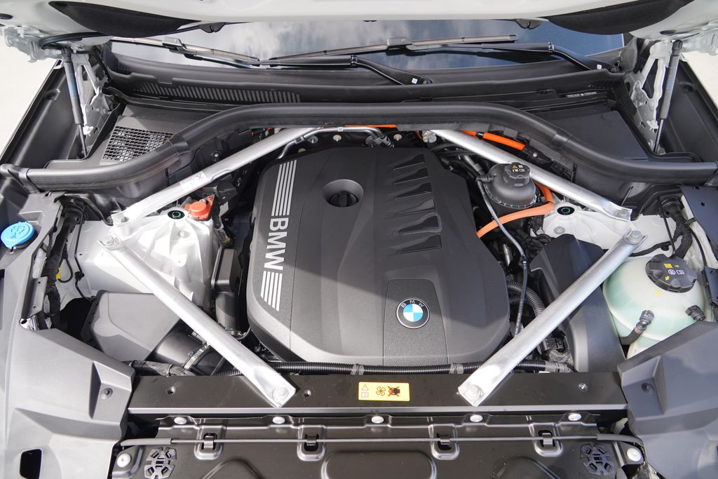 Thumbnail: 2026 BMW X5 - 21