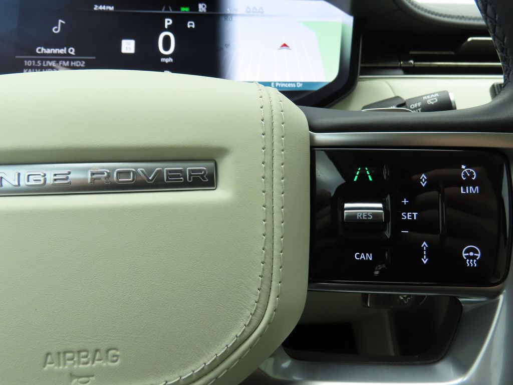 2024 Land Rover Range Rover SE 12