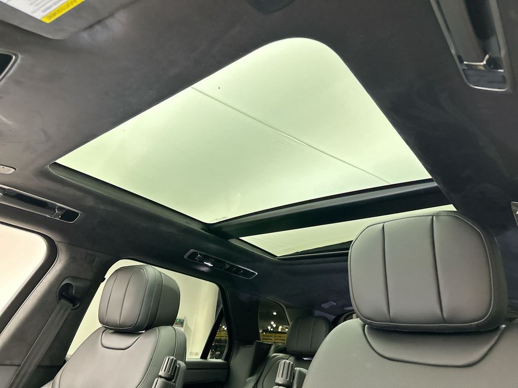 Thumbnail: 2024 Land Rover Range Rover Sport - 16