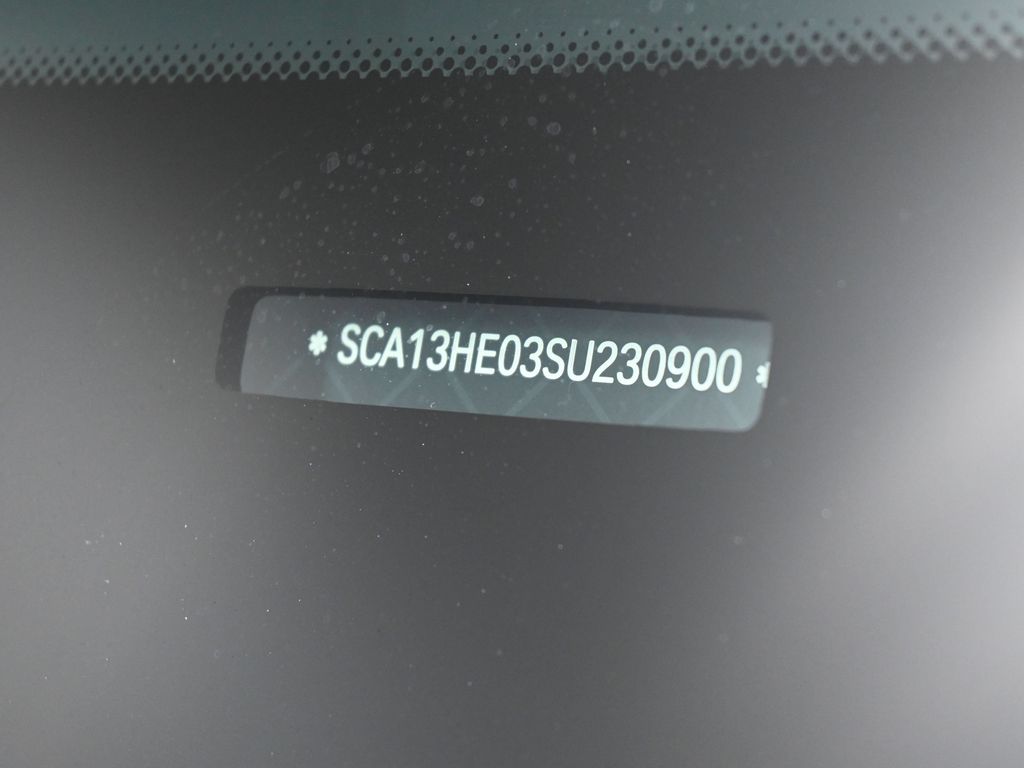 Used 2025 Black Rolls-Royce  image 24