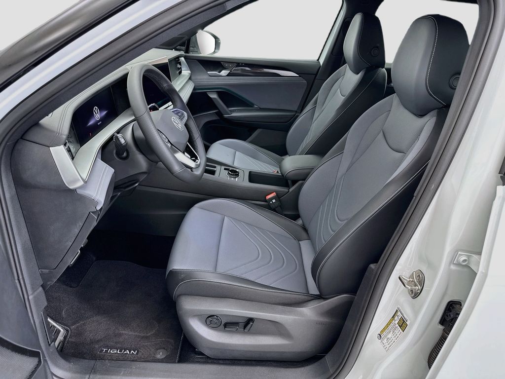 Thumbnail: 2026 Volkswagen Tiguan - 17