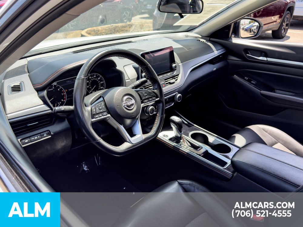Used 2024 White Nissan 2.5 SR image 14