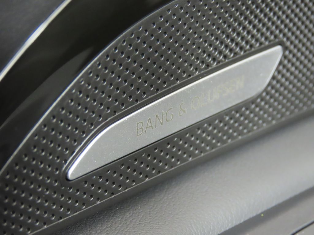 Thumbnail: 2025 Audi Q5 - 26