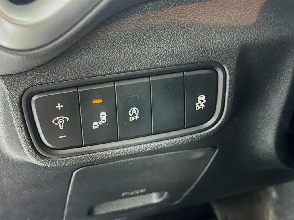 Used Car 2020 Kia Soul  X-line For Sale Under $20,000 In Austin, Texas