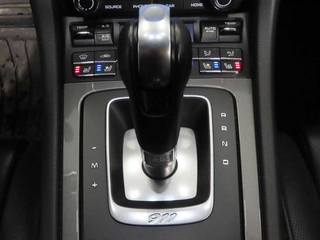 Thumbnail: 2017 Porsche 911 - 27