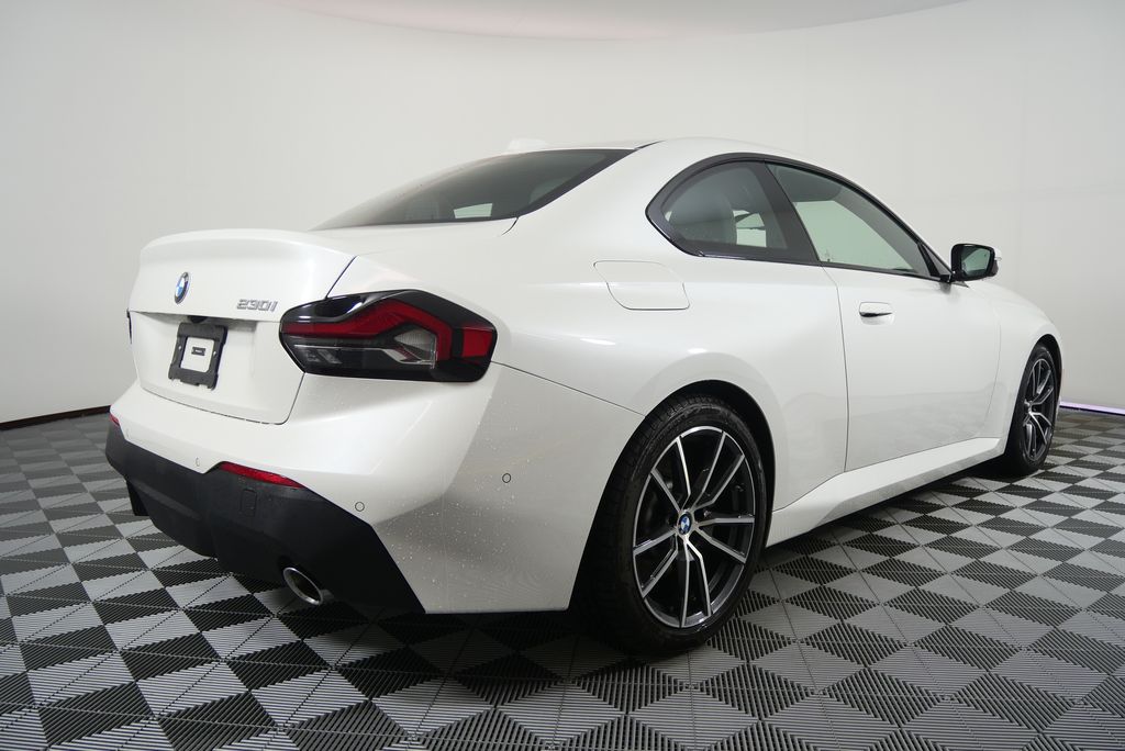 Thumbnail: 2025 BMW 2 Series - 3