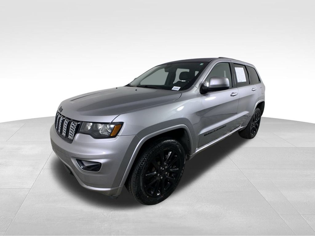 2020 Jeep Grand Cherokee Altitude 2