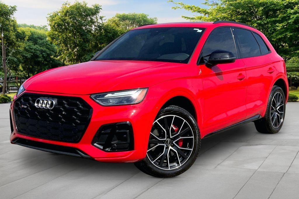 Red Exclusive Gloss Paint 2024 Audi SQ5 SUV / Crossover All-Wheel Drive 8-Speed Automatic