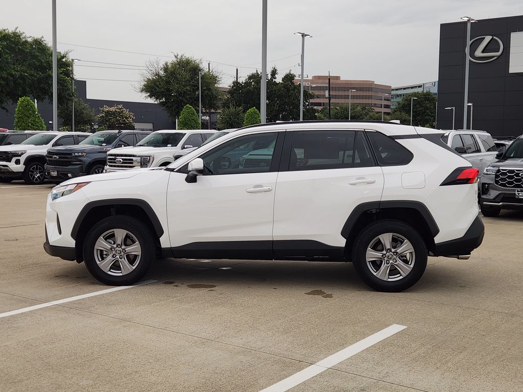 2025 Toyota RAV4 XLE - 3