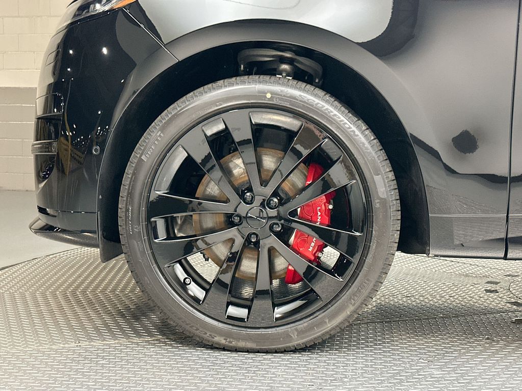 Thumbnail: 2026 Land Rover Range Rover Sport - 13