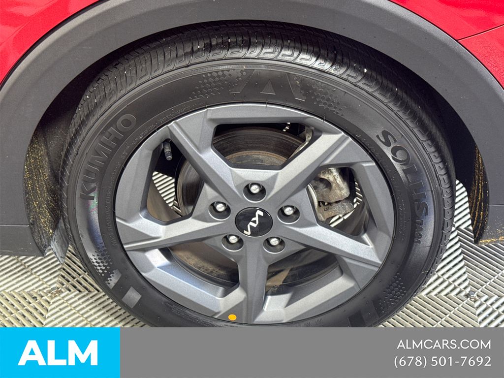 Used 2025 Red Kia LXS image 23