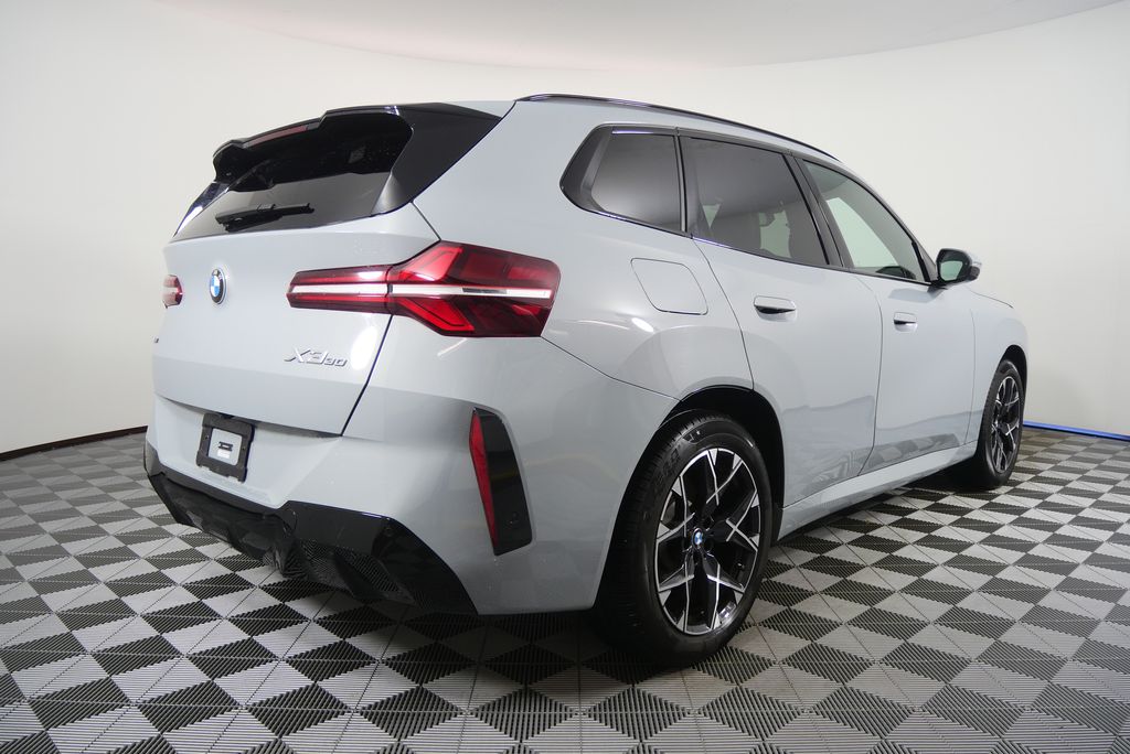 Thumbnail: 2025 BMW X3 - 3