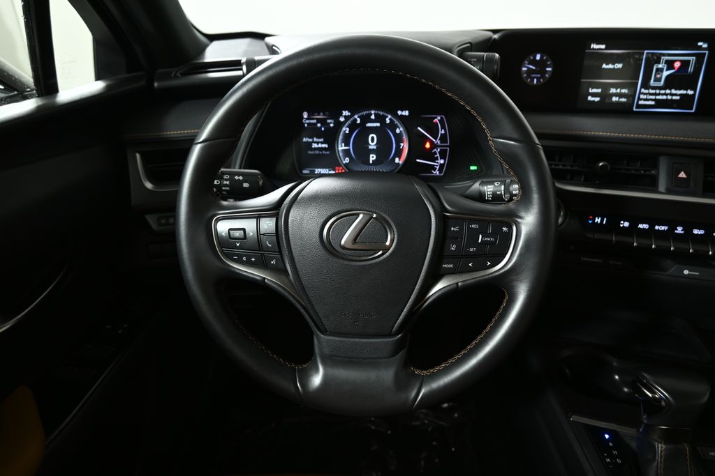 Thumbnail: 2021 Lexus UX - 17