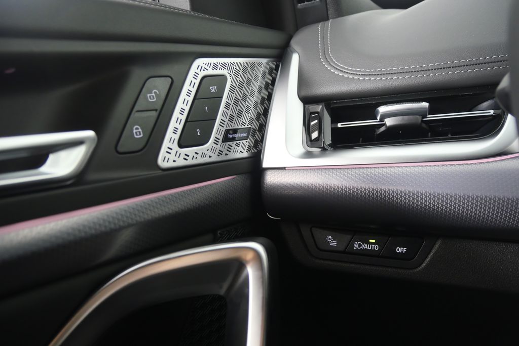 2025 BMW X1 M35i 18