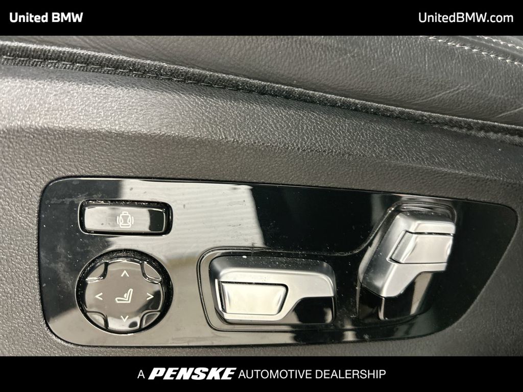 Thumbnail: 2022 BMW X7 - 12