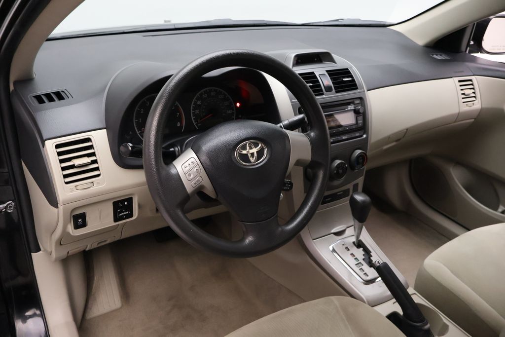 Thumbnail: 2012 Toyota Corolla - 15