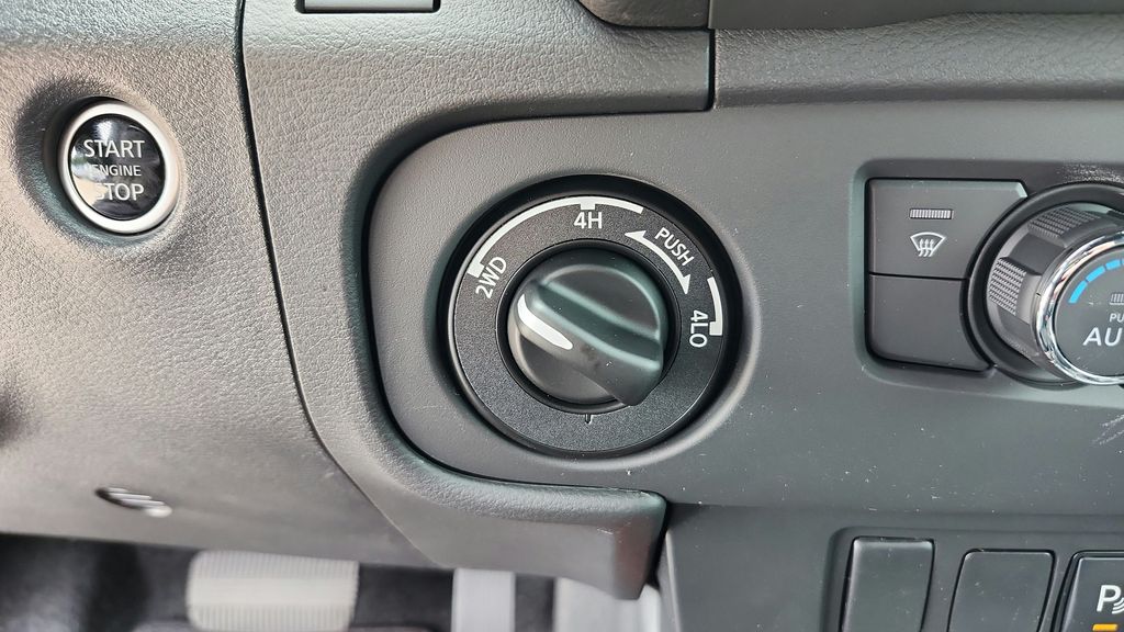 2025 Nissan Frontier