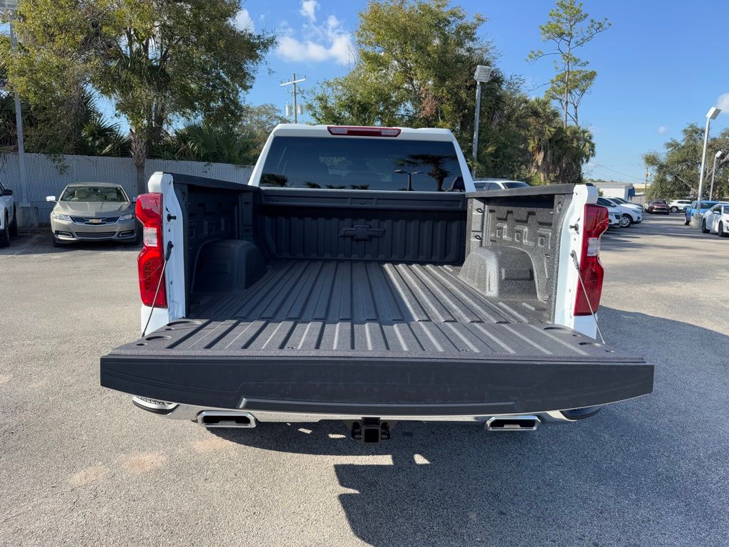 2025 Chevrolet Silverado 1500 LT 12