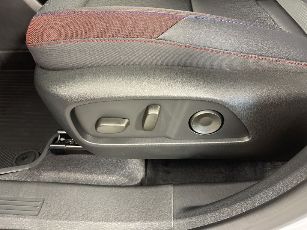 Thumbnail: 2026 Chevrolet Equinox - 24