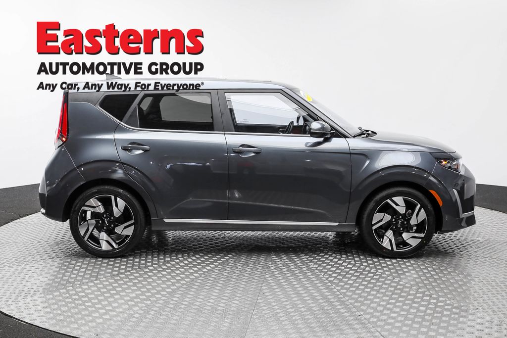 Used 2023 Gray Kia GT-Line image 4