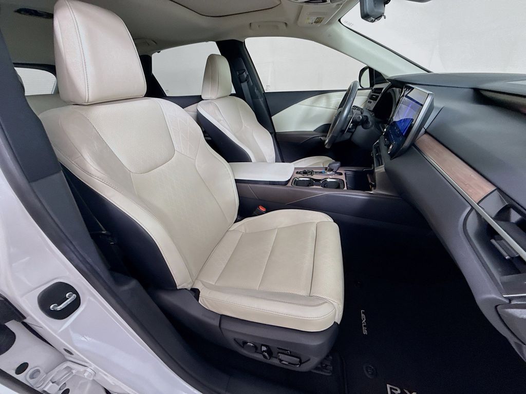 Thumbnail: 2023 Lexus RX - 29