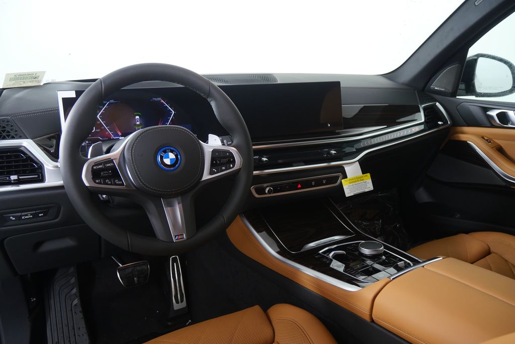 Thumbnail: 2026 BMW X5 - 17