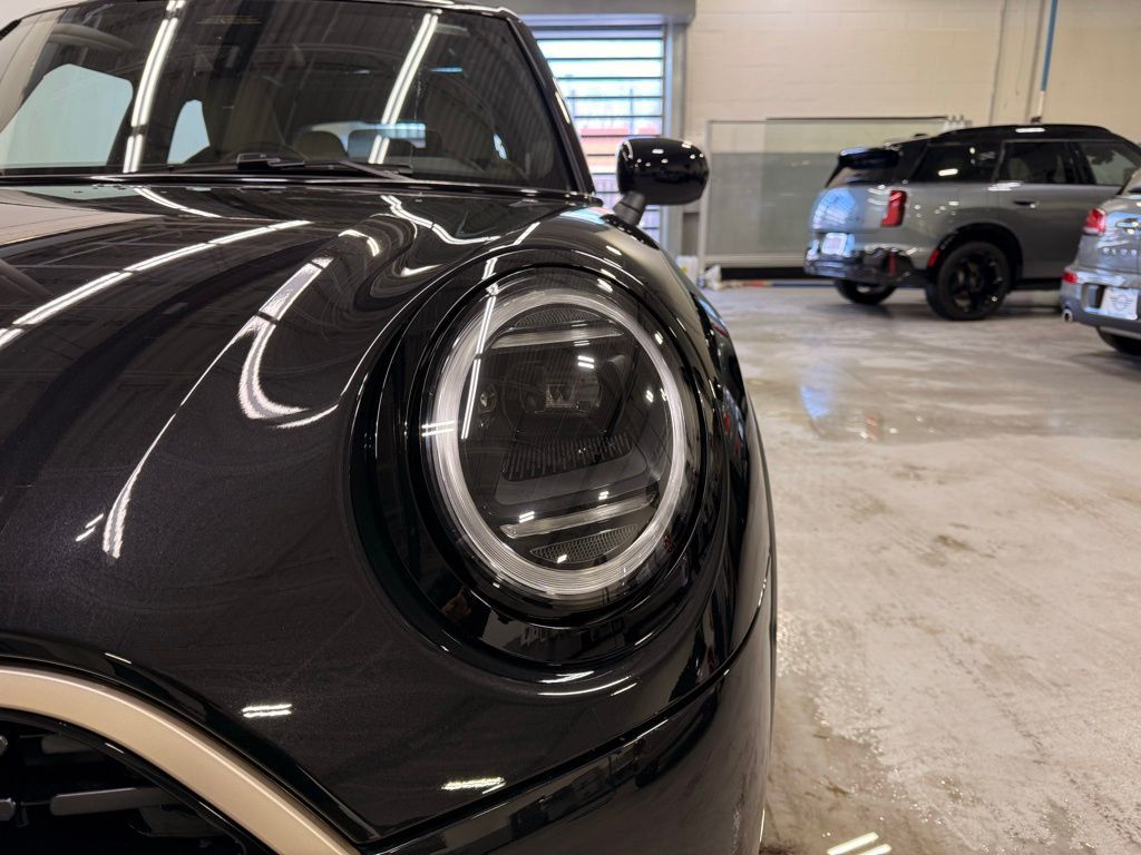 Thumbnail: 2026 MINI Cooper - 9