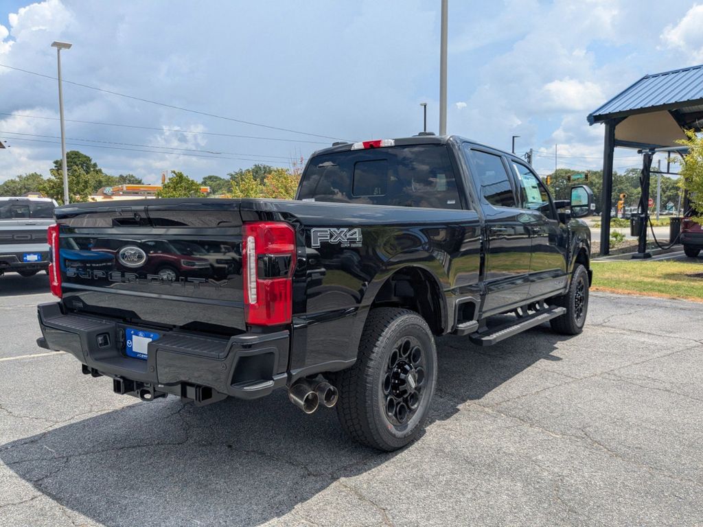 2025 Ford F-350 Super Duty Lariat