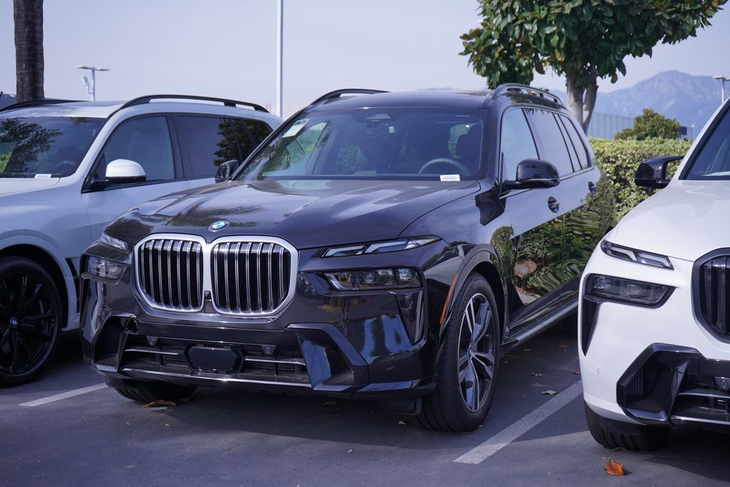 2025 BMW X7 xDrive40i 2