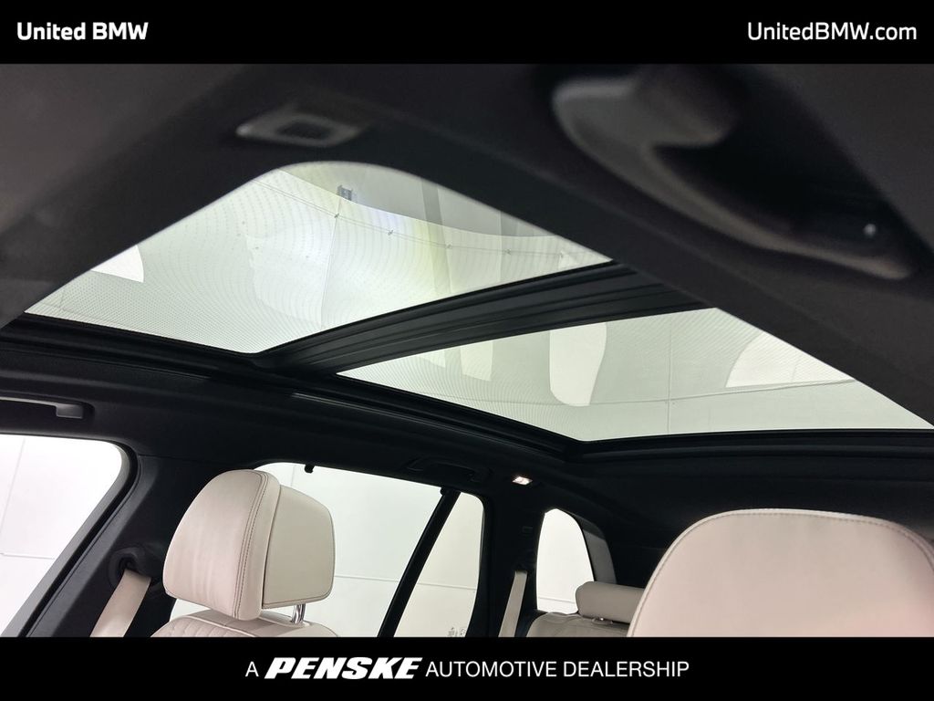 Thumbnail: 2022 BMW X5 - 20