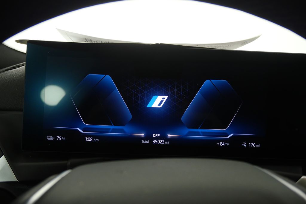 Thumbnail: 2023 BMW i4 - 23