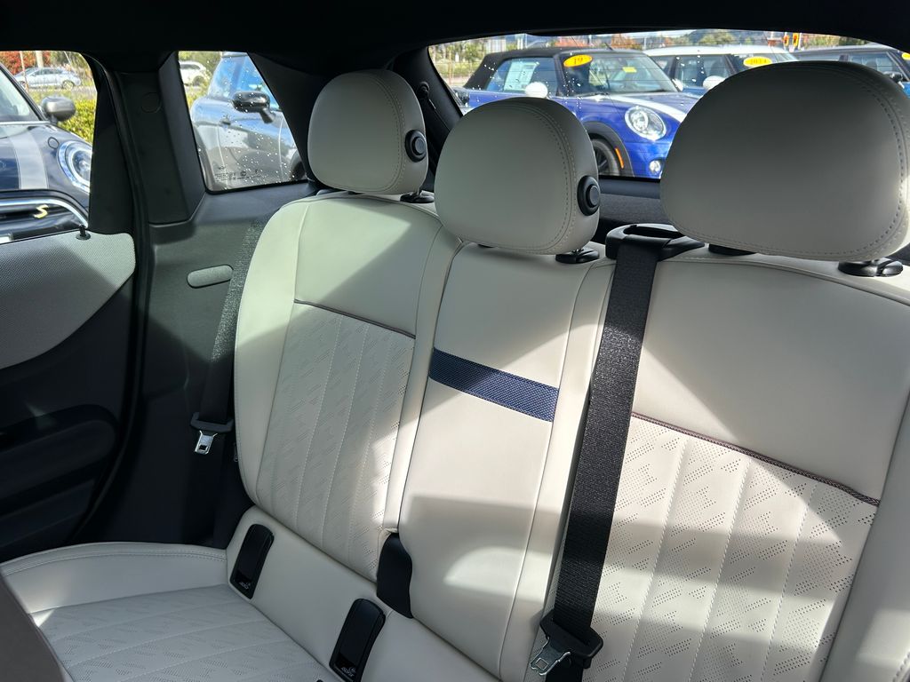 Thumbnail: 2026 MINI Cooper - 31