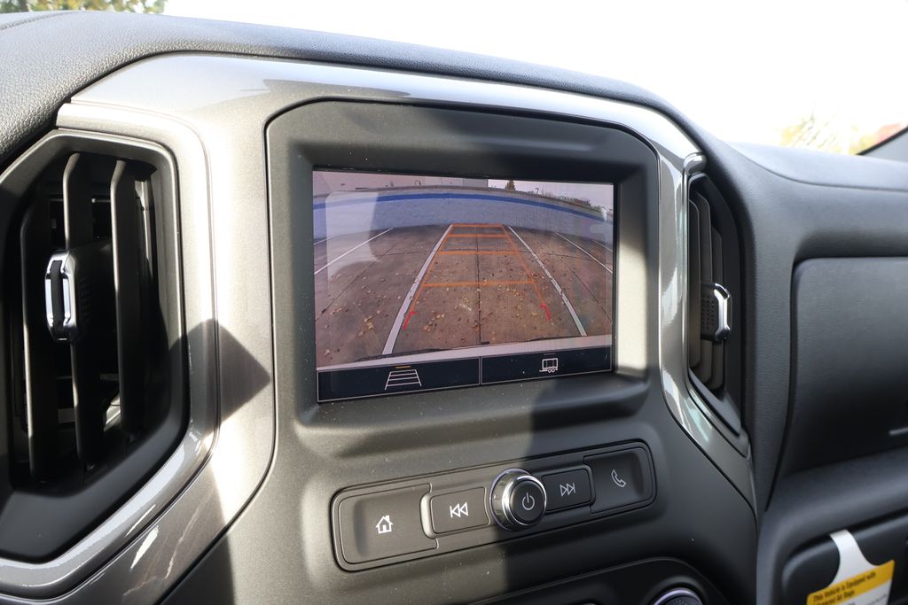 Thumbnail: 2026 Chevrolet Silverado 1500 - 25