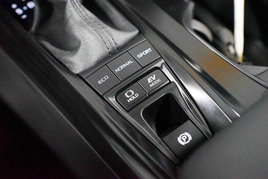 Thumbnail: 2025 Toyota Camry - 23