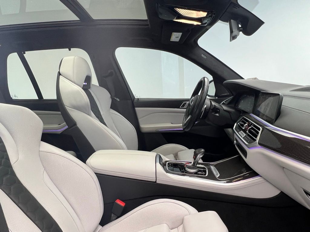 2023 BMW X5 M 7