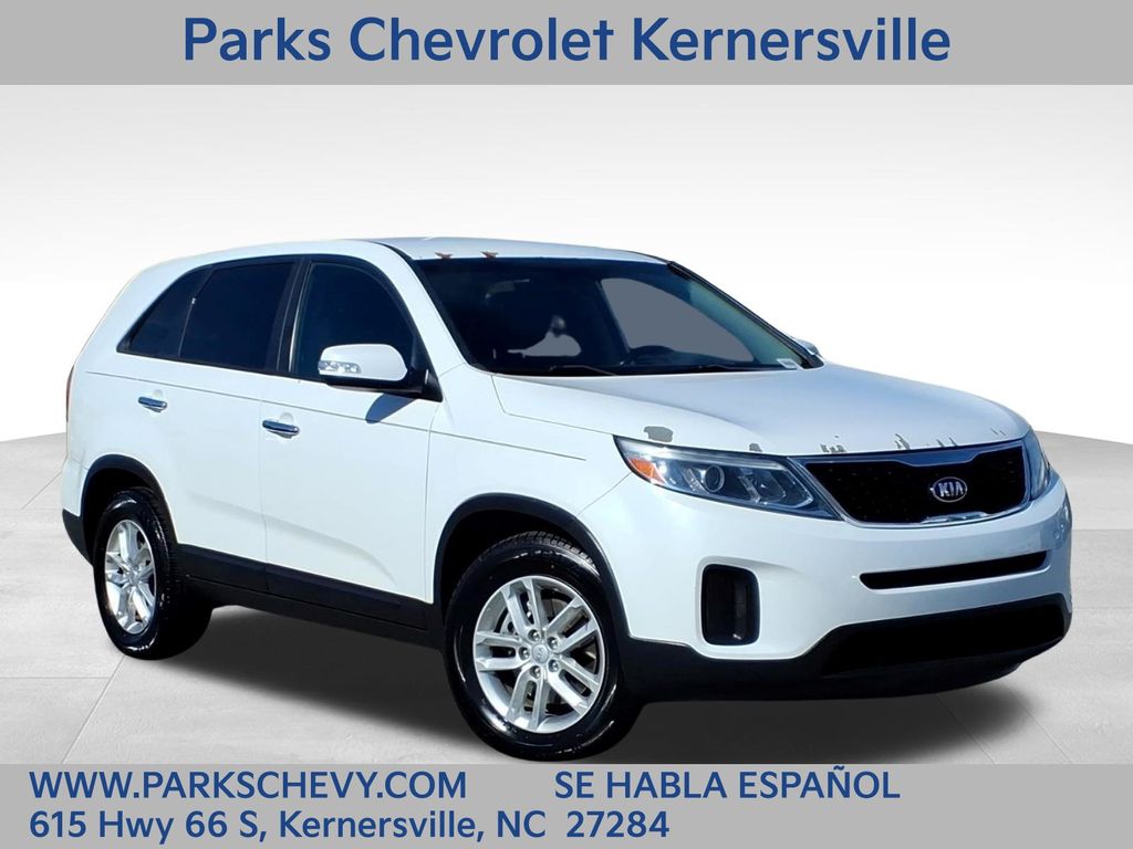 Snow White Pearl 2015 Kia Sorento LX SUV / Crossover Front-Wheel Drive 6-Speed Automatic