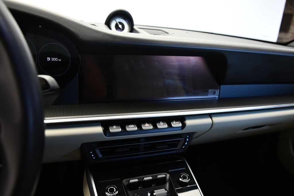 Thumbnail: 2022 Porsche 911 - 26