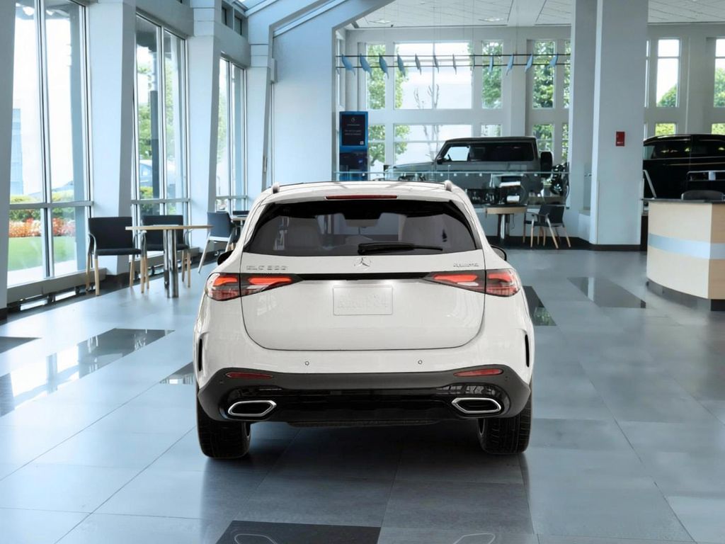 Thumbnail: 2026 Mercedes-Benz GLC - 24