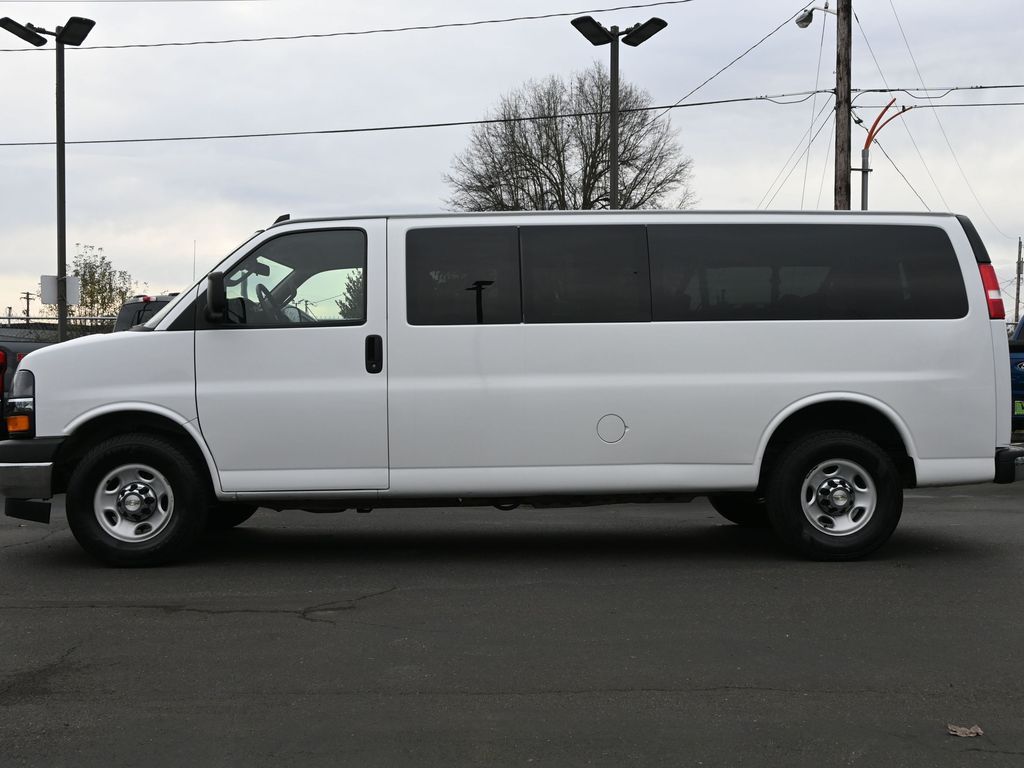 2020 Chevrolet Express Passenger RWD 3500 Extended Wheelbase LT